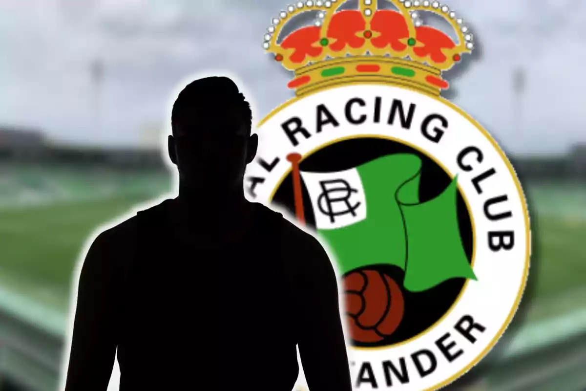 Una silueta d'una persona davant de l'escut del Reial Racing Club de Santander.