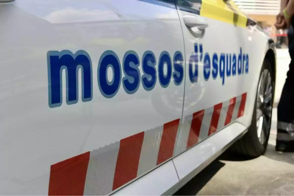 Un cotxe dels Mossos d'Esquadra estacionat.