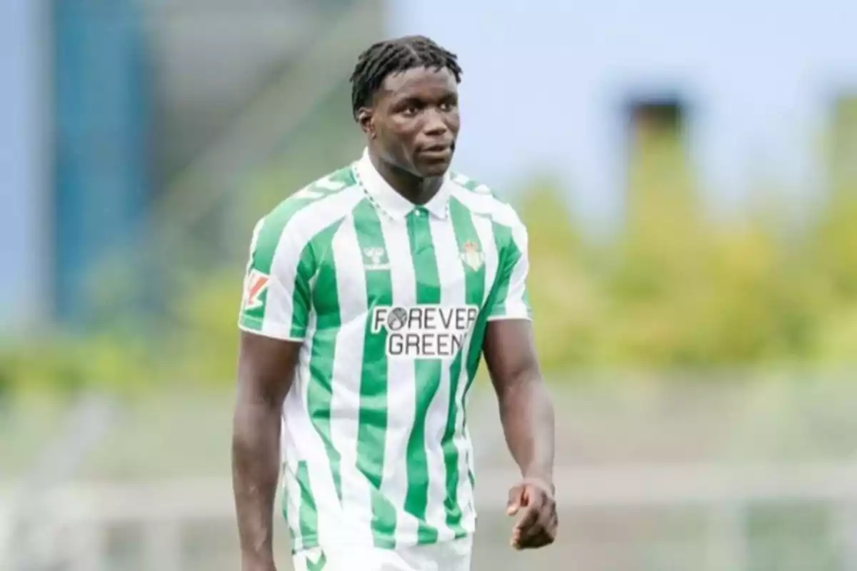 Nobel Mendy in a match with Real Betis Nobel Mendy in a match with Real Betis