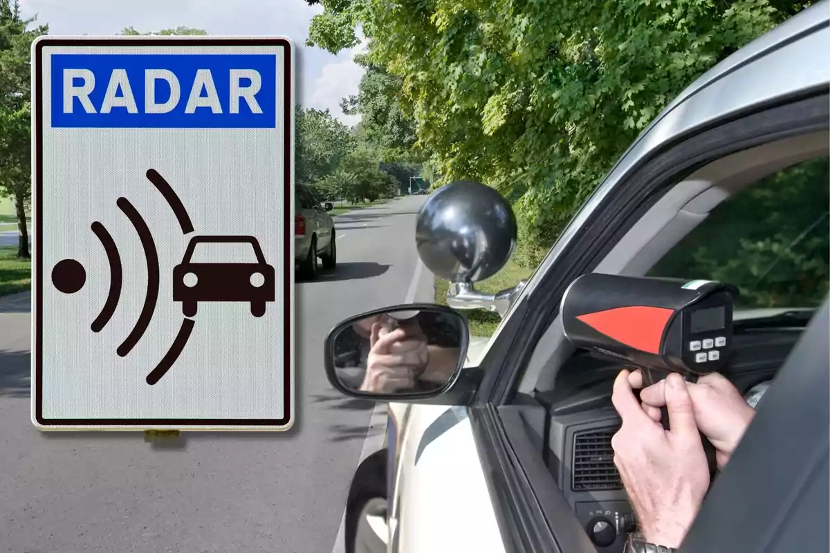 Un rètol de radar de velocitat al costat d'un policia usant un radar de velocitat des del vehicle.