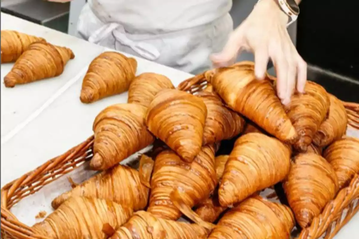 Cruasans de mantequilla en la Pastelería Brunells