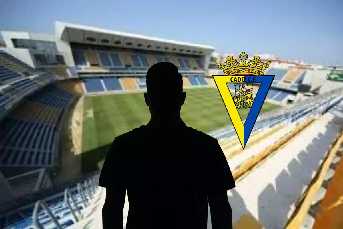 Muntatge amb l'estadi del Nuevo Mirindilla, una ombra negra al centre de la imatge i l'escut del Cadis FC a la dreta