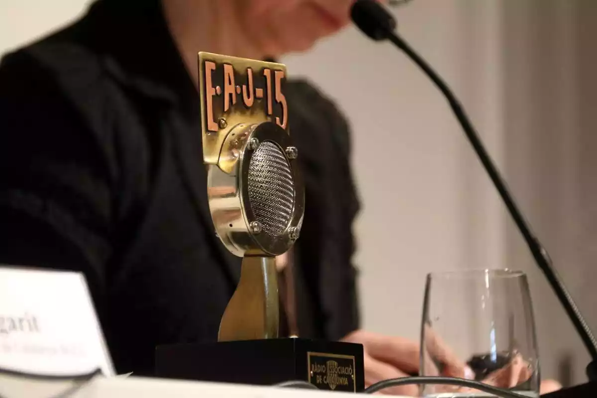 Trofeu del premi de Ràdio Associació de Catalunya