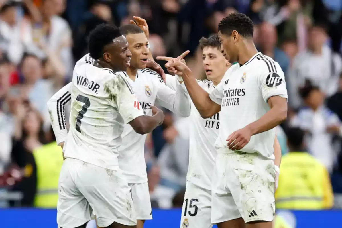 Jugadores del Real Madrid celebrando un gol frente al Celta Jugadores del Real Madrid celebrando un gol frente al Celta