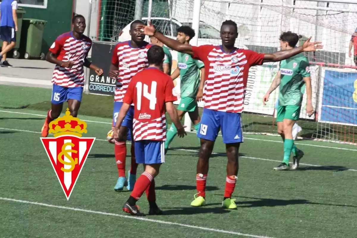 Amadou Coundoul, davanter de la UD Llanera, celebrant un gol