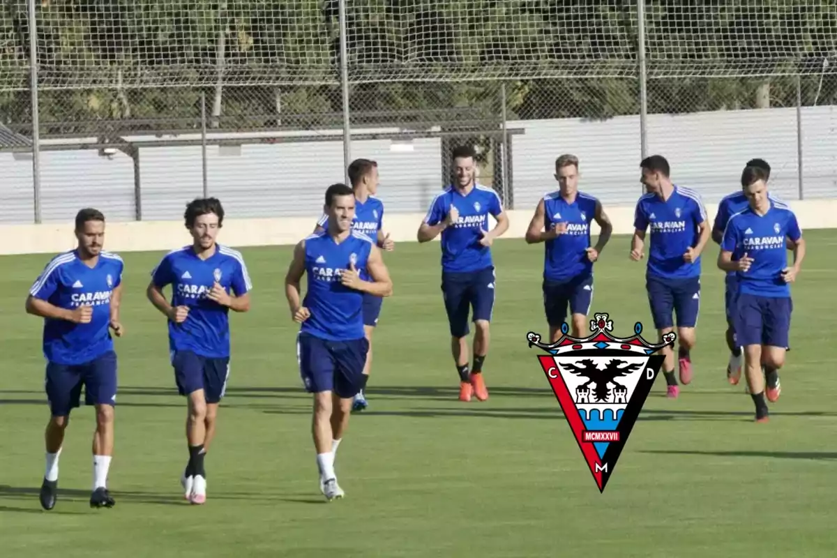 Jugadores del Real Zaragoza en un entrenamiento