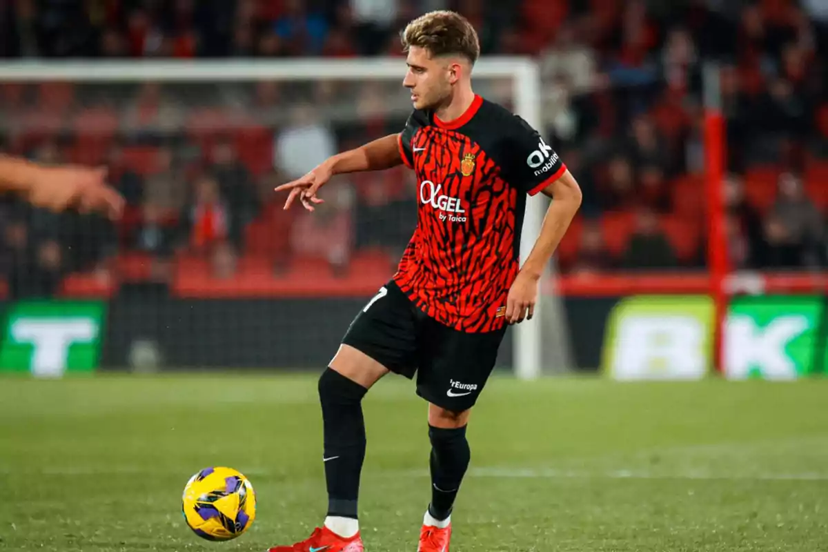 Robert Navarro en un partido con el Mallorca Robert Navarro en un partido con el Mallorca
