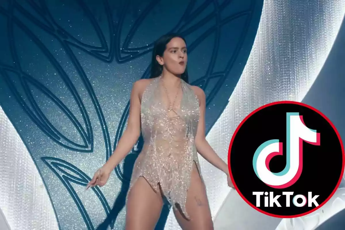 Una dona amb un vestit brillant posant davant un fons decoratiu blau, amb el logotip de TikTok a la cantonada inferior dreta.