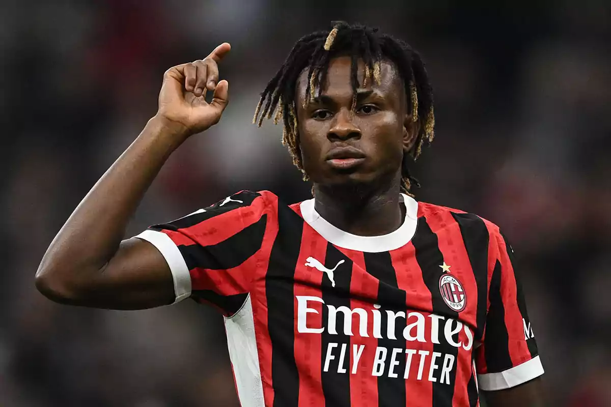 Samu Chukwueze en un partit amb el Milan Samu Chukwueze en un partit amb el Milan