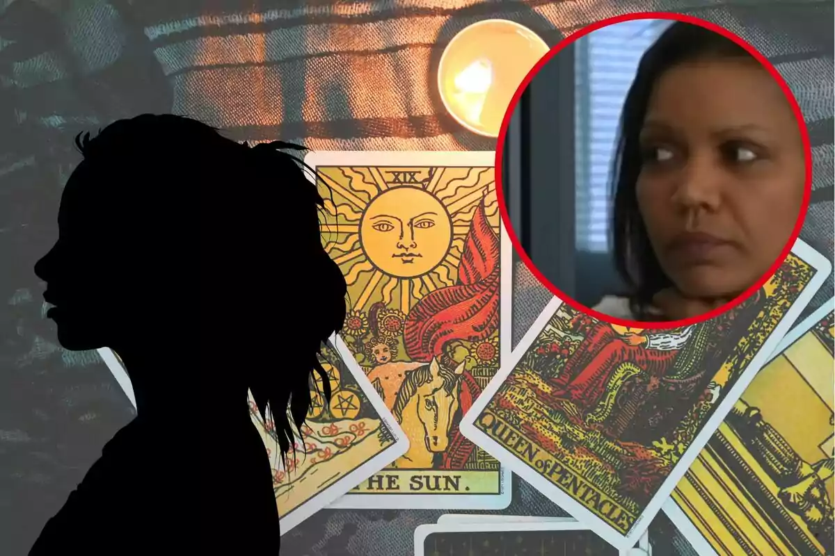 Una silueta de dona se superposa a cartes de tarot, amb una espelma encesa i un rostre femení en un cercle vermell.