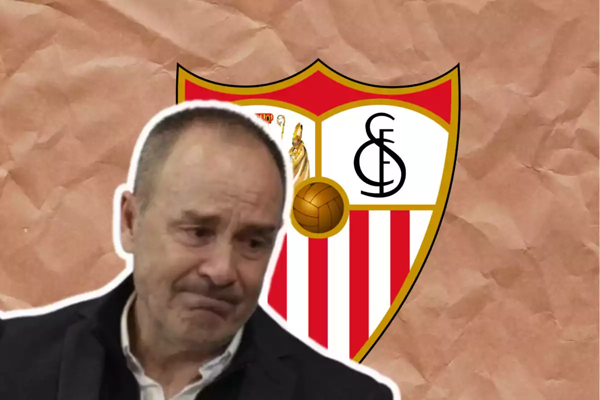 Víctor Fernandez i l'escut del Sevilla