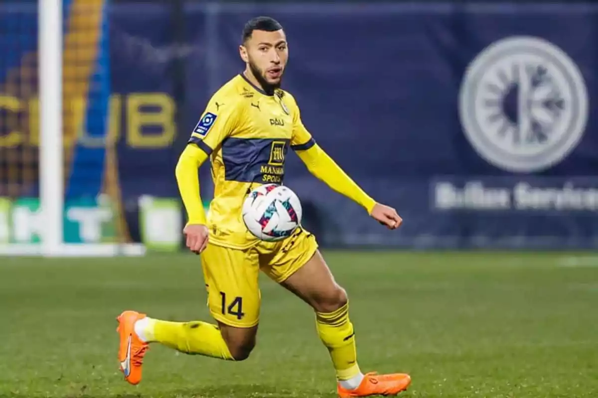 Yanis Begraoui con el Estoril esta temporada Yanis Begraoui con el Estoril esta temporada