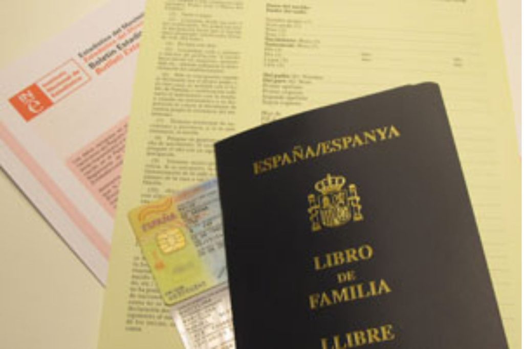 Escàndol als Registres Civils: Això passa amb la catalanització dels noms i cognoms