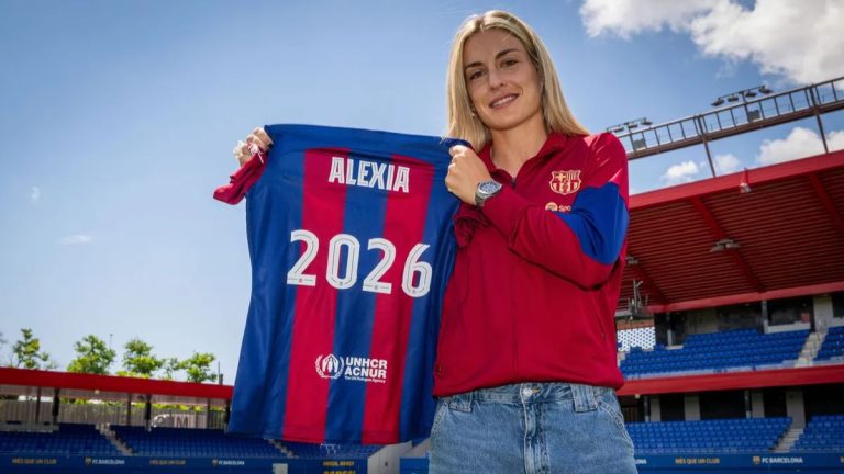 Alèxia Putellas amb la samarreta del Barça