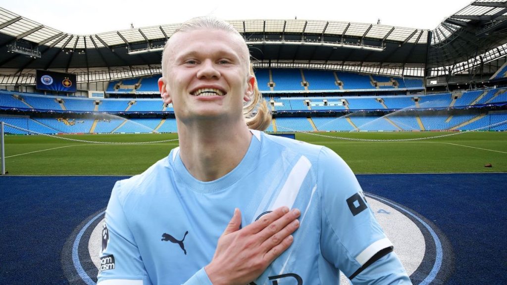 Muntatge en què es veu Erling Haaland i el camp del Manchester City