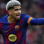 Ronald Araujo en un partit amb el FC Barcelona