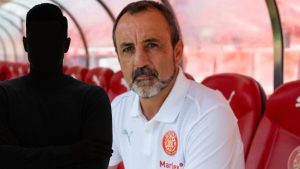Quique Álvarez, assegut a la banqueta del Girona FC