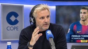 El 'merengue' Santi Cañizares ataca el Barça... amb Ferran Torres pel mig
