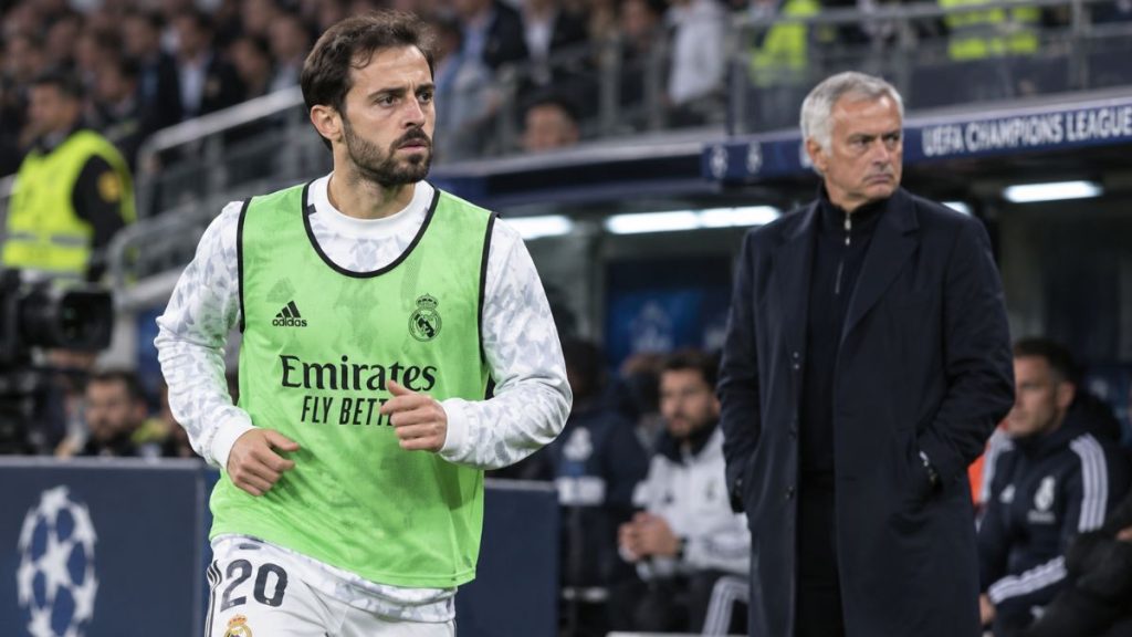 Bernardo Silva amb Jose Mourinho